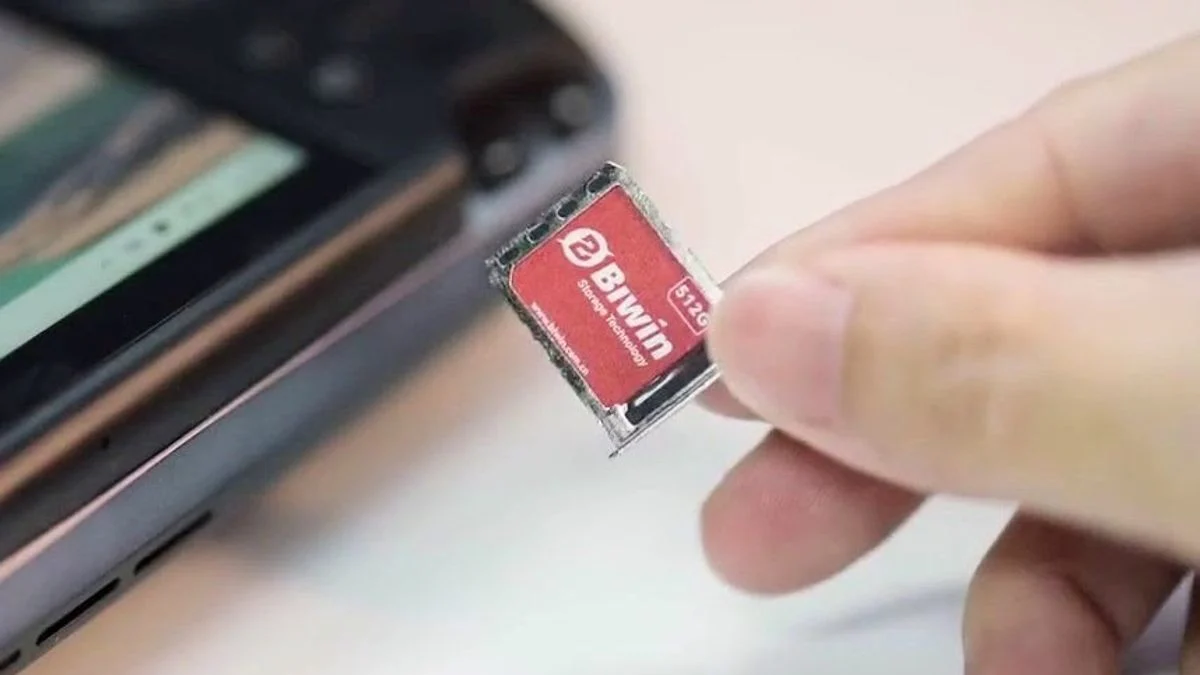 China Buat SSD Mini